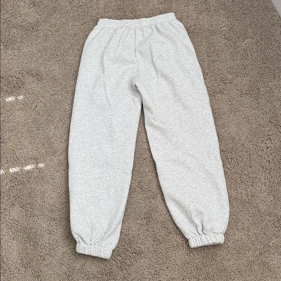 EDIKTED cinch leg sweatpants - Picture 4 of 4